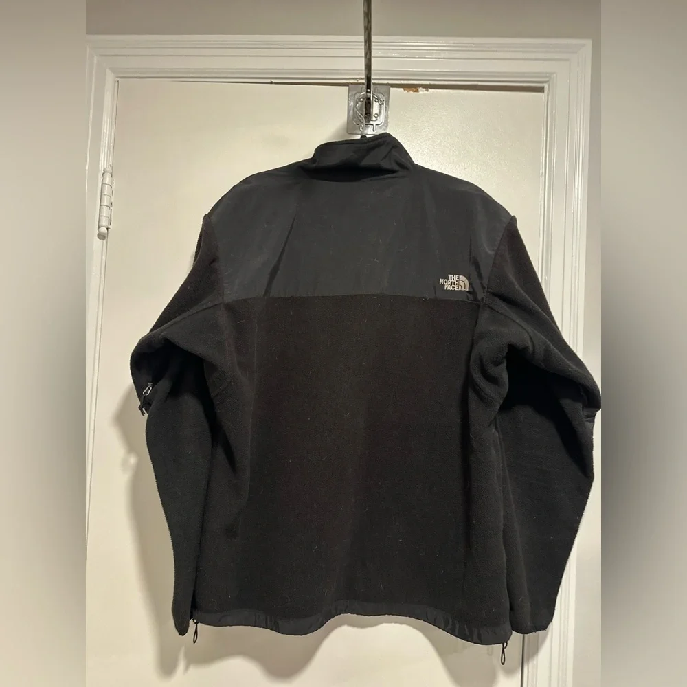 The North Face Denali Fleece Jacket Mens XL Black Full Zip Coat.